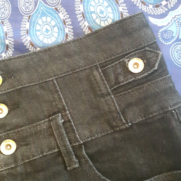 size 3 NWOT Seductions high waisted shorts - Picture 9 of 13